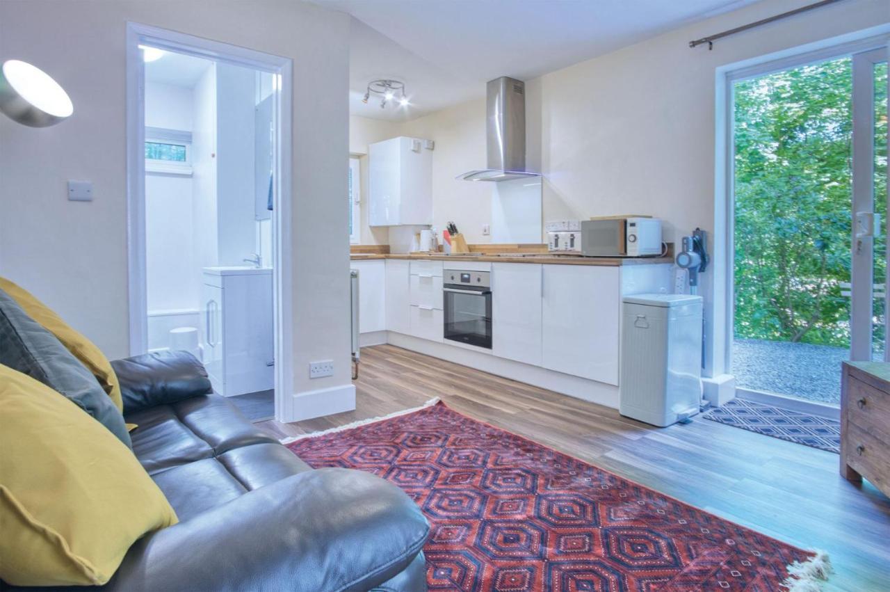 Croft Court - 1 Bedroom Apartment - Tenby Bagian luar foto