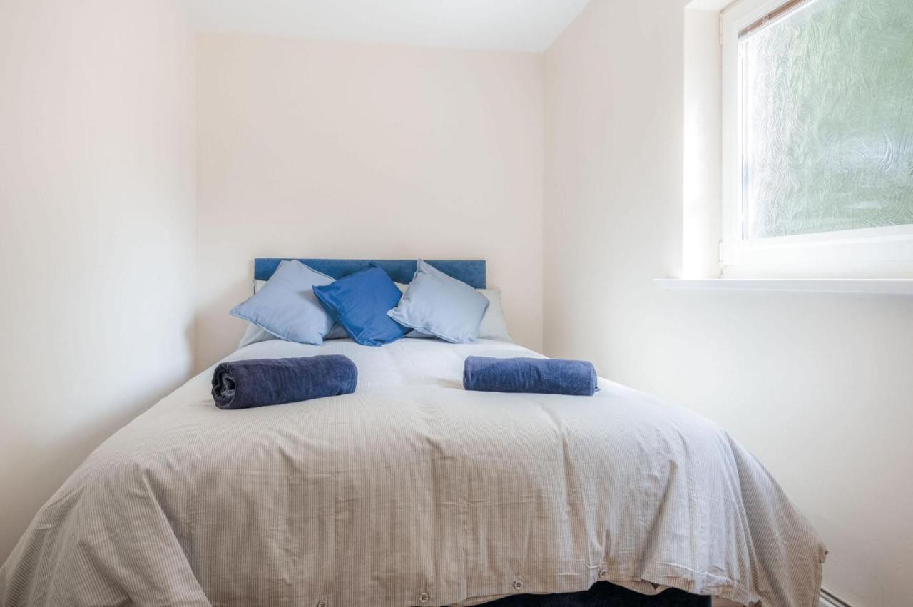 Croft Court - 1 Bedroom Apartment - Tenby Bagian luar foto