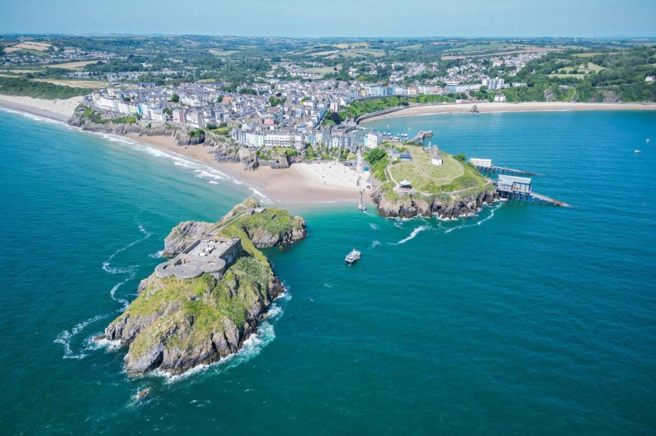 Croft Court - 1 Bedroom Apartment - Tenby Bagian luar foto