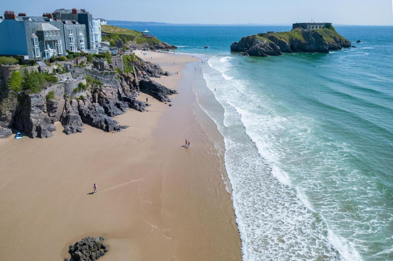 Croft Court - 1 Bedroom Apartment - Tenby Bagian luar foto