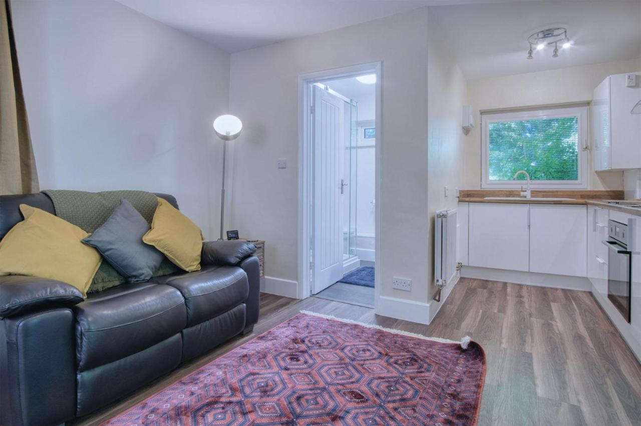Croft Court - 1 Bedroom Apartment - Tenby Bagian luar foto