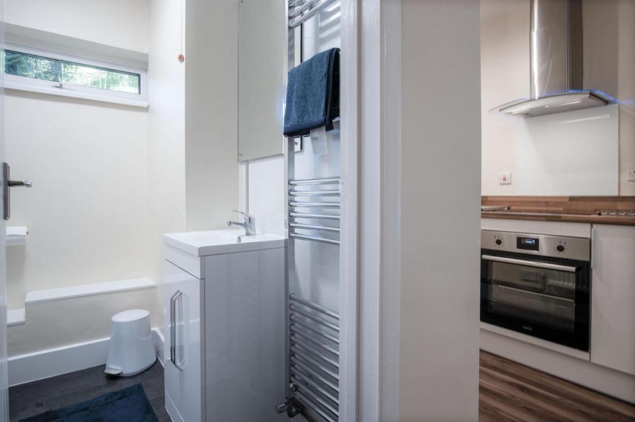 Croft Court - 1 Bedroom Apartment - Tenby Bagian luar foto
